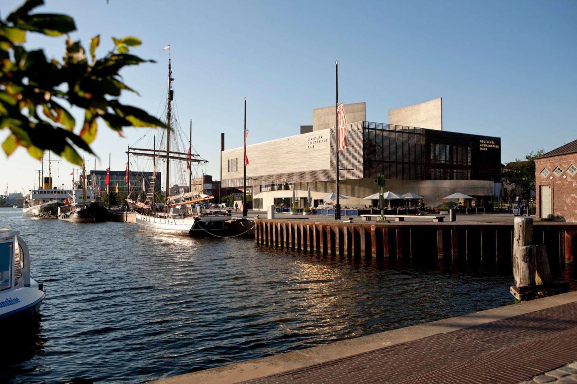 Atlantic Hotel Sail City Bremerhaven Bagian luar foto