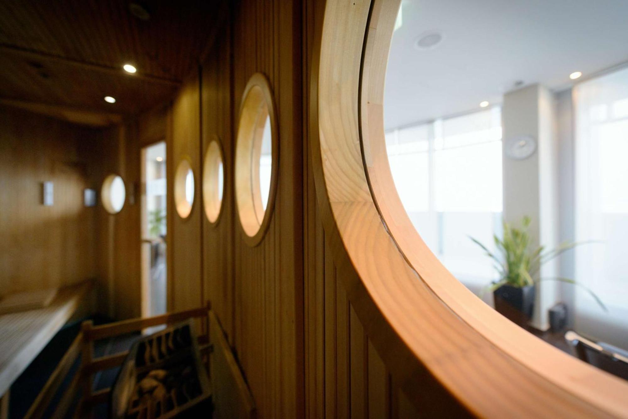 Atlantic Hotel Sail City Bremerhaven Bagian luar foto
