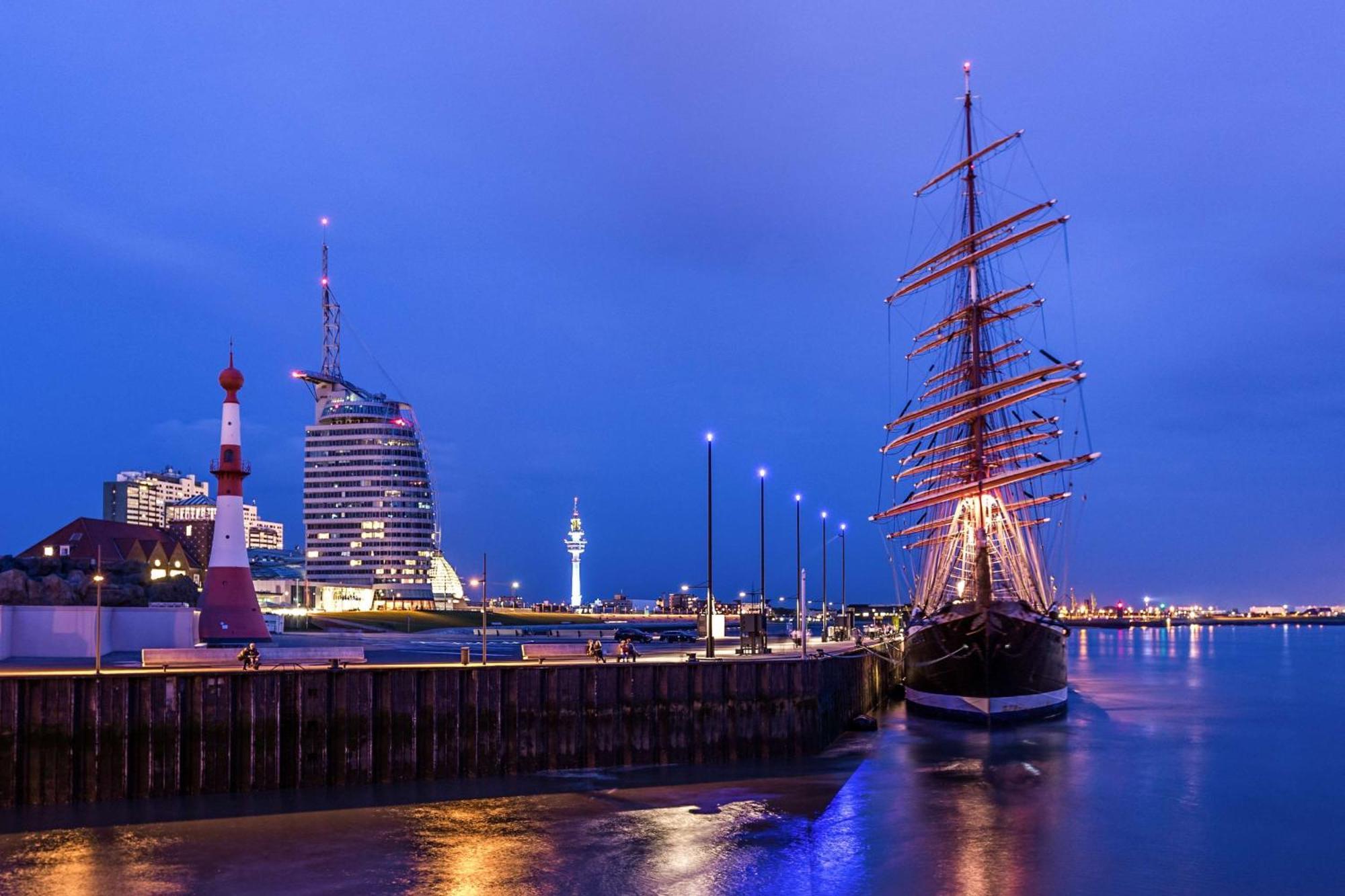 Atlantic Hotel Sail City Bremerhaven Bagian luar foto