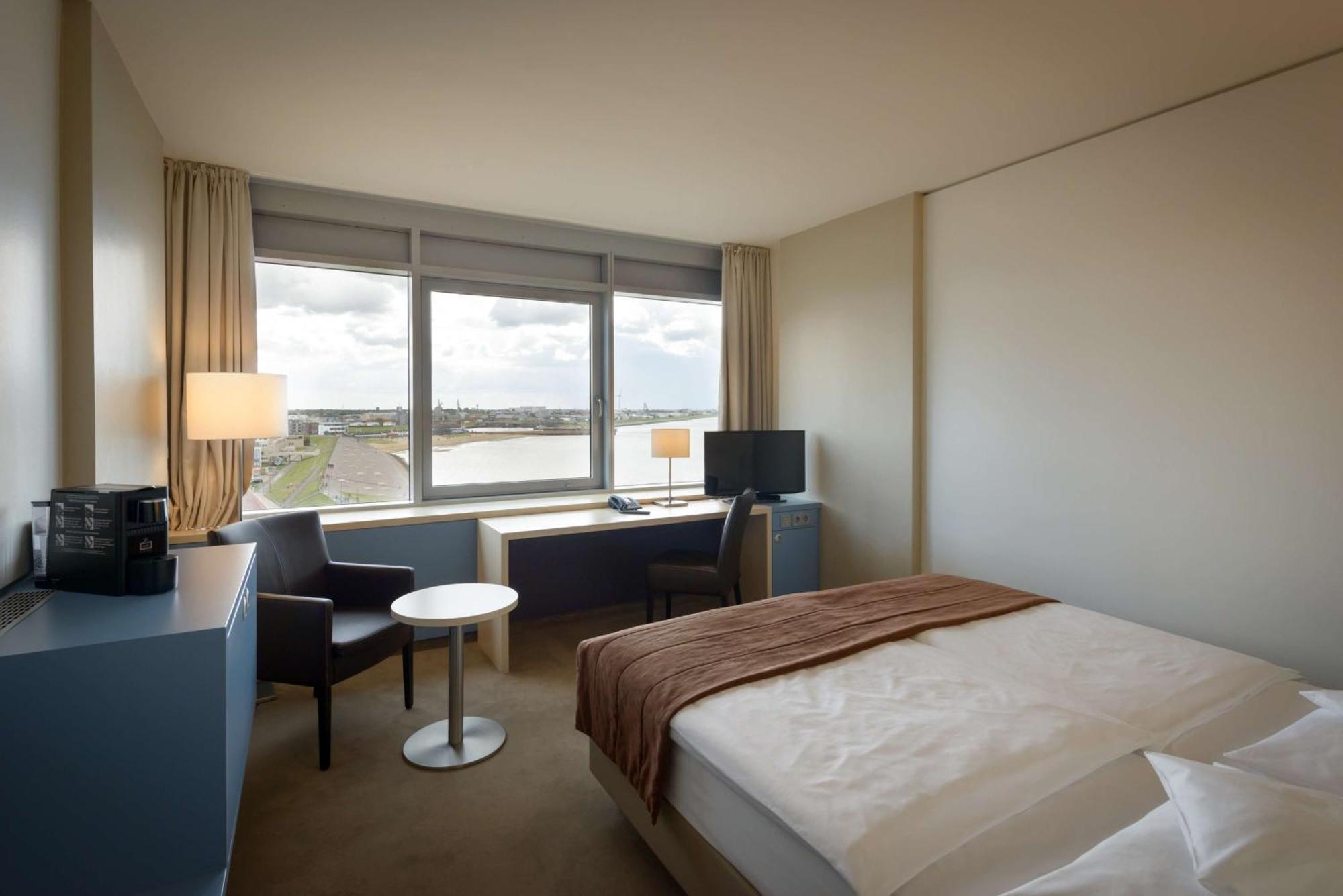Atlantic Hotel Sail City Bremerhaven Bagian luar foto
