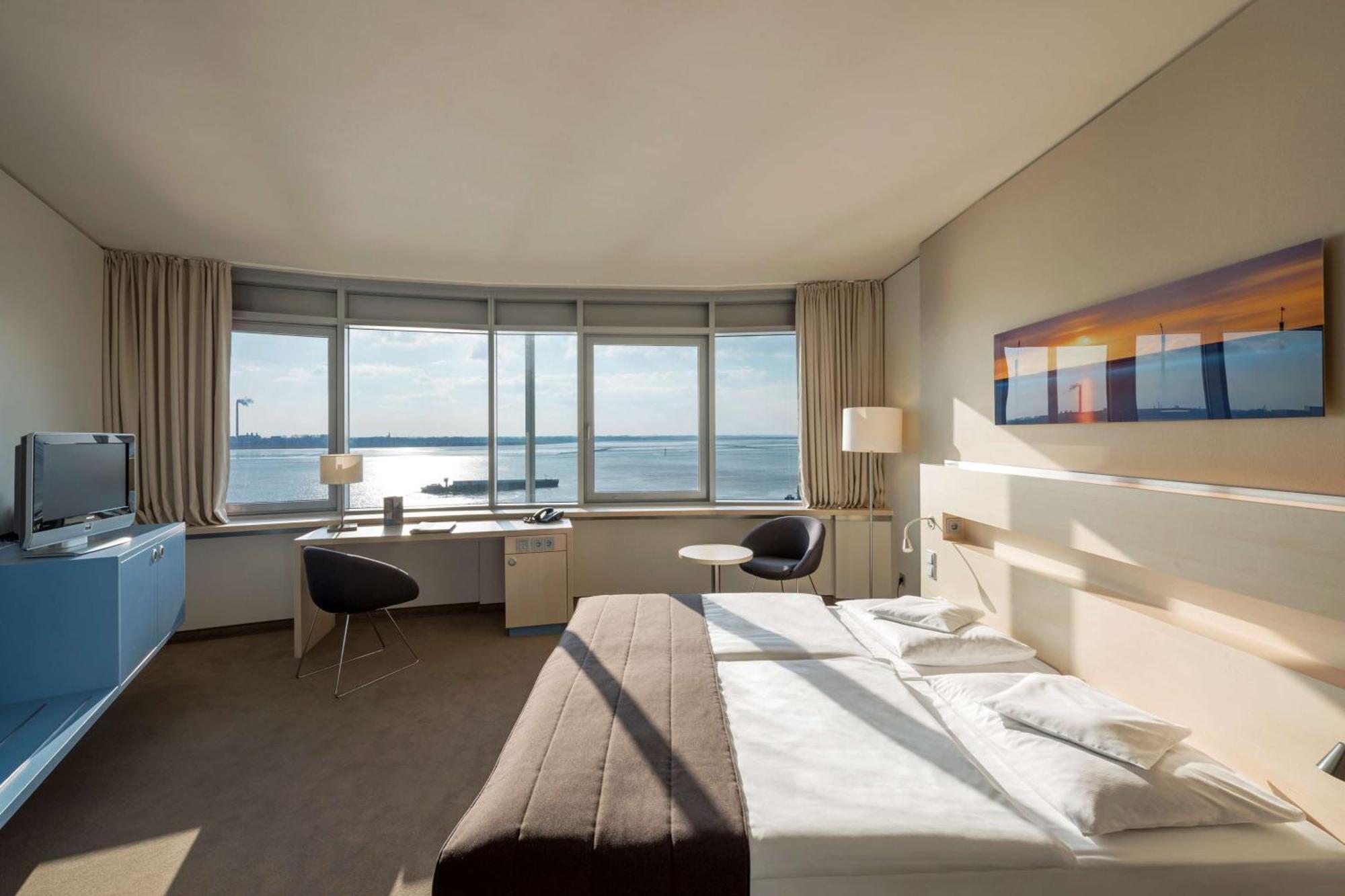 Atlantic Hotel Sail City Bremerhaven Bagian luar foto