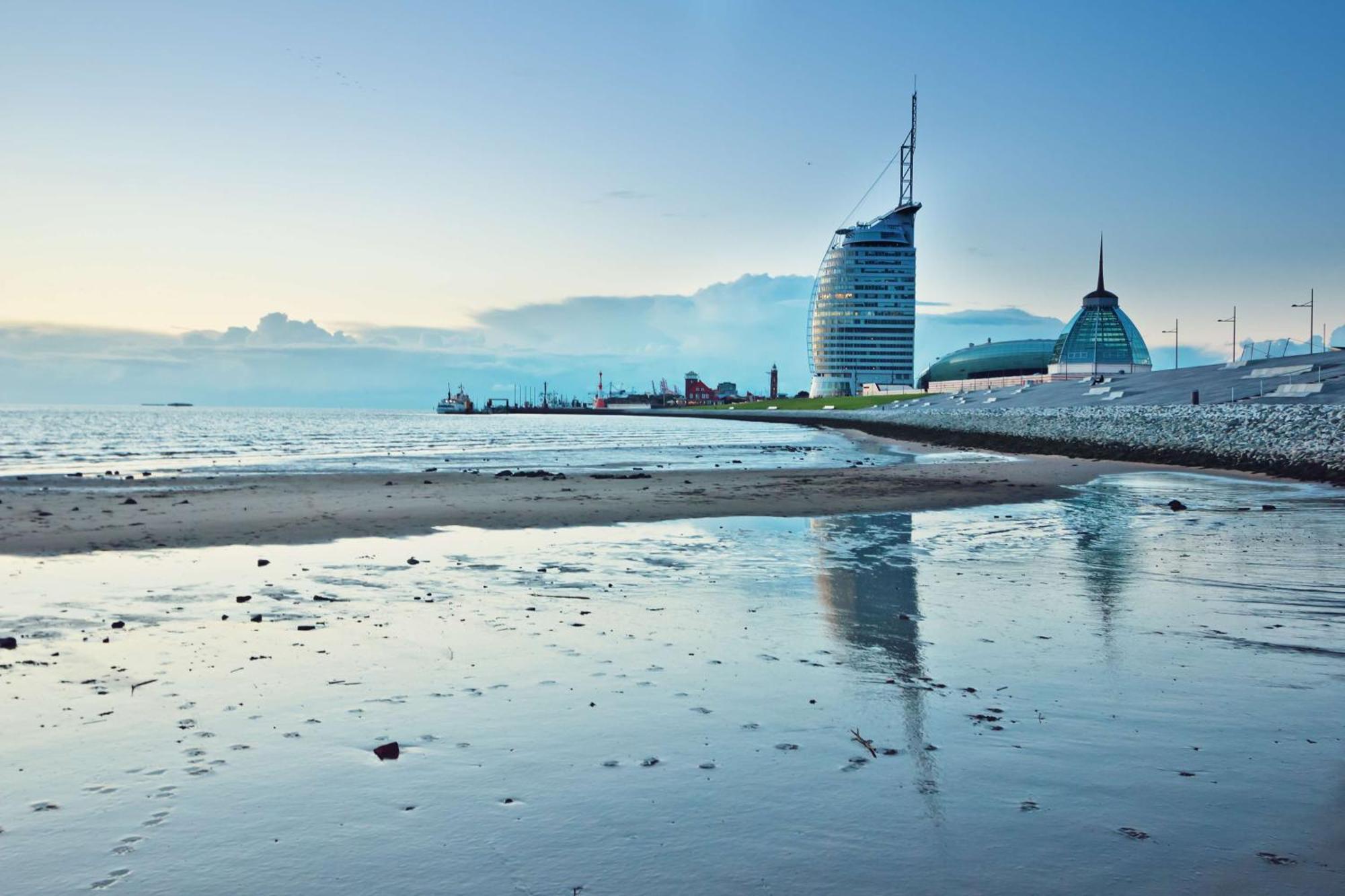 Atlantic Hotel Sail City Bremerhaven Bagian luar foto
