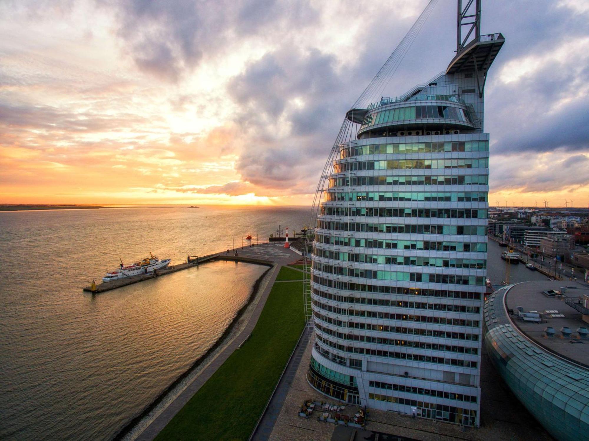 Atlantic Hotel Sail City Bremerhaven Bagian luar foto